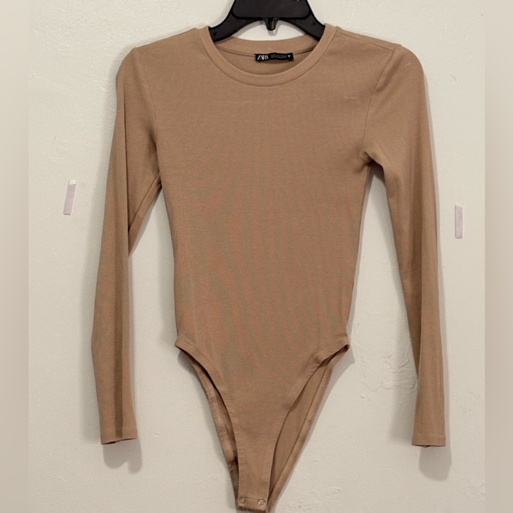 ZARA Women’s Beige Long Sleeve Bodysuit Size S